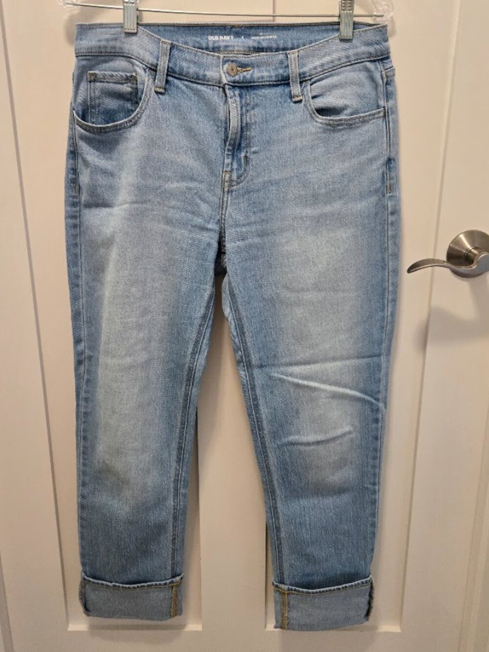 Old Navy Mid-Rise Wow Boyfriend Jeans, Sz. 6 - Picture 3 of 7